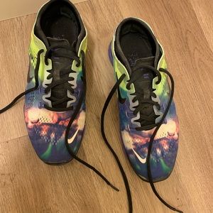 Nike free run women’s shoes